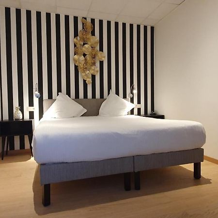 בריסל Hotel La Legende מראה חיצוני תמונה