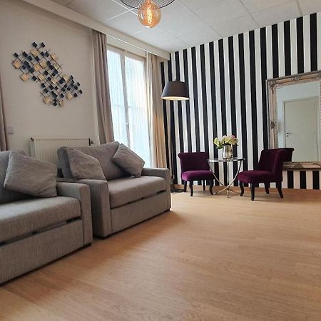 בריסל Hotel La Legende מראה חיצוני תמונה